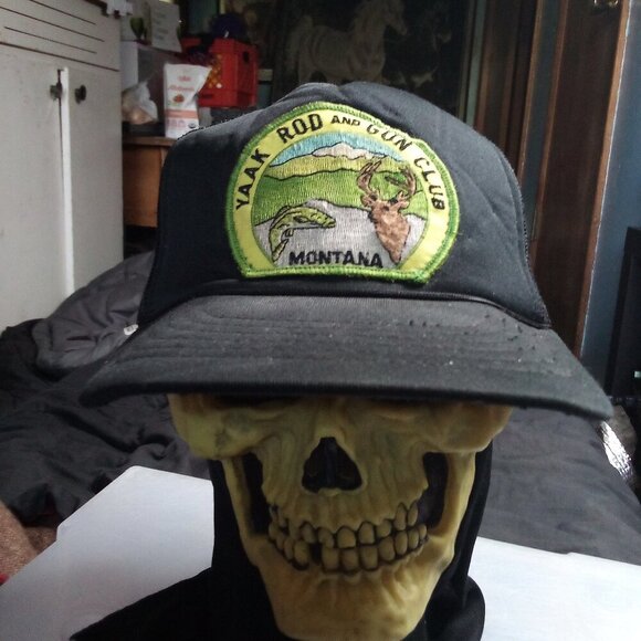 Yaak Rod & Gun Club Patch Snap Trucker Hat Cap - Picture 1 of 6